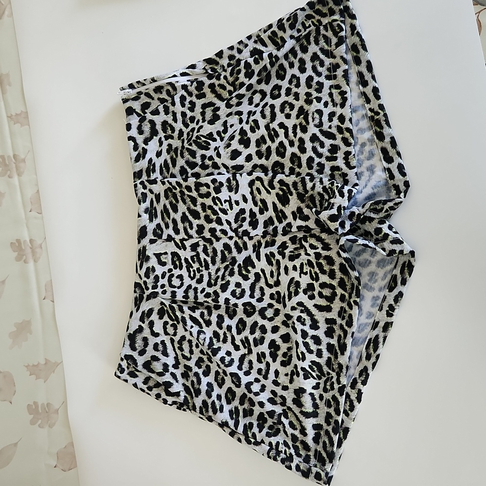 Peixoto Side Zip Shorts Small Wild Margarita Print